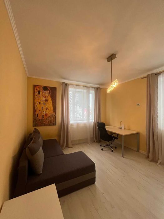 продаж 1 кімнатної квартира в самому центрі вул. Бельведерська