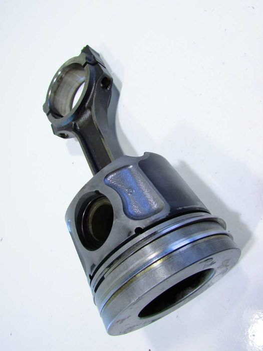 Tłok korbowód peugeot boxer citroen jumper 2.2 hdi euro5