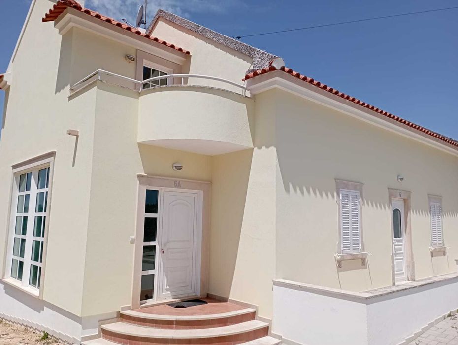 Arrenda-se Excelente moradia V2 + 1