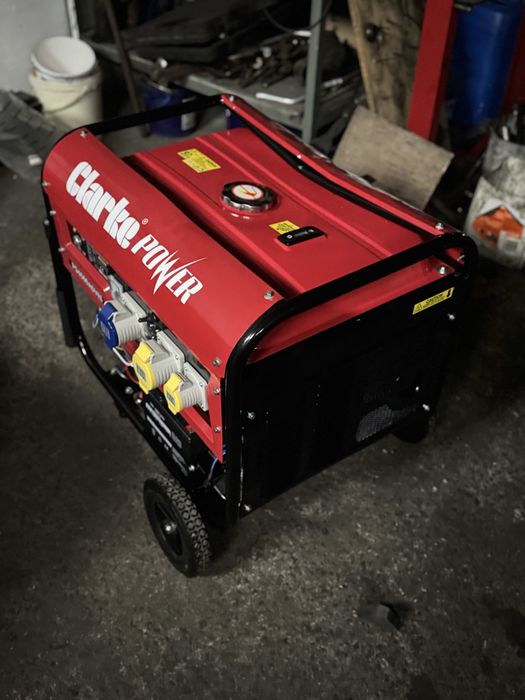 Продам генератор Clarke power  5.5