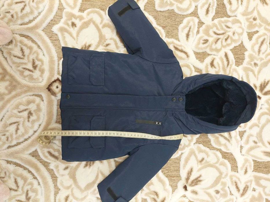 Продам фірмову дитячу куртку на хлопчика