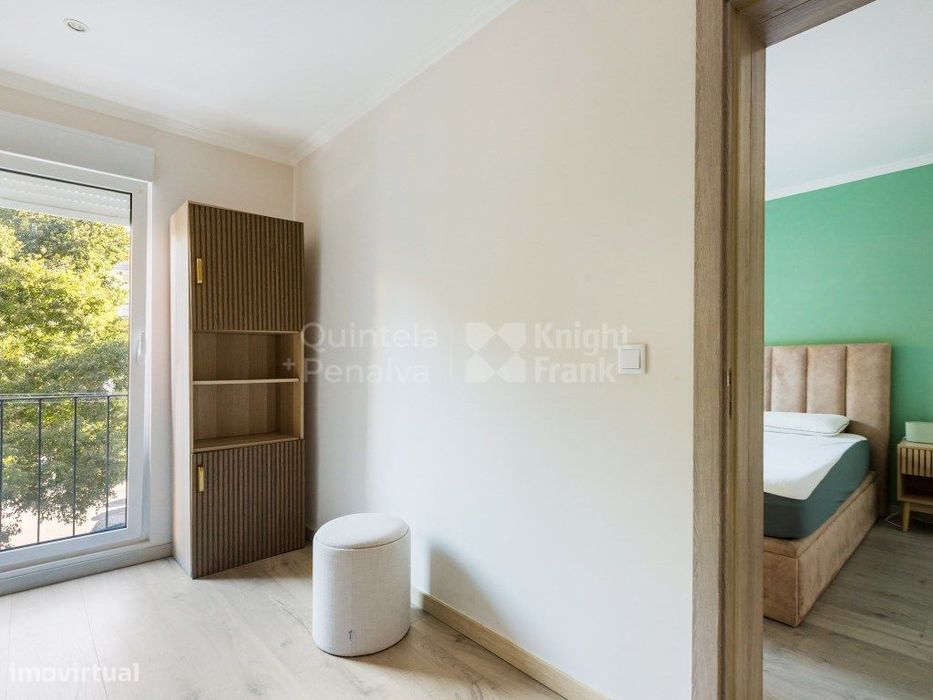 Apartamento T2+1 para arrendamento mobilado na Encarnação