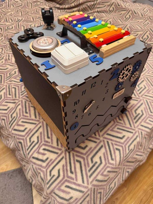 Бізі-куб 30*30 після 1 дитини