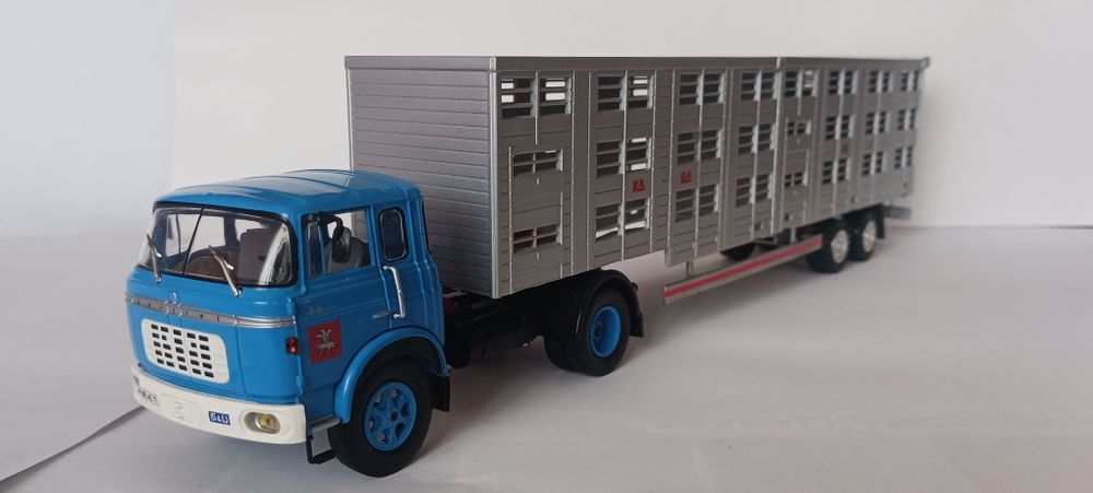Camiões modificados 1/43