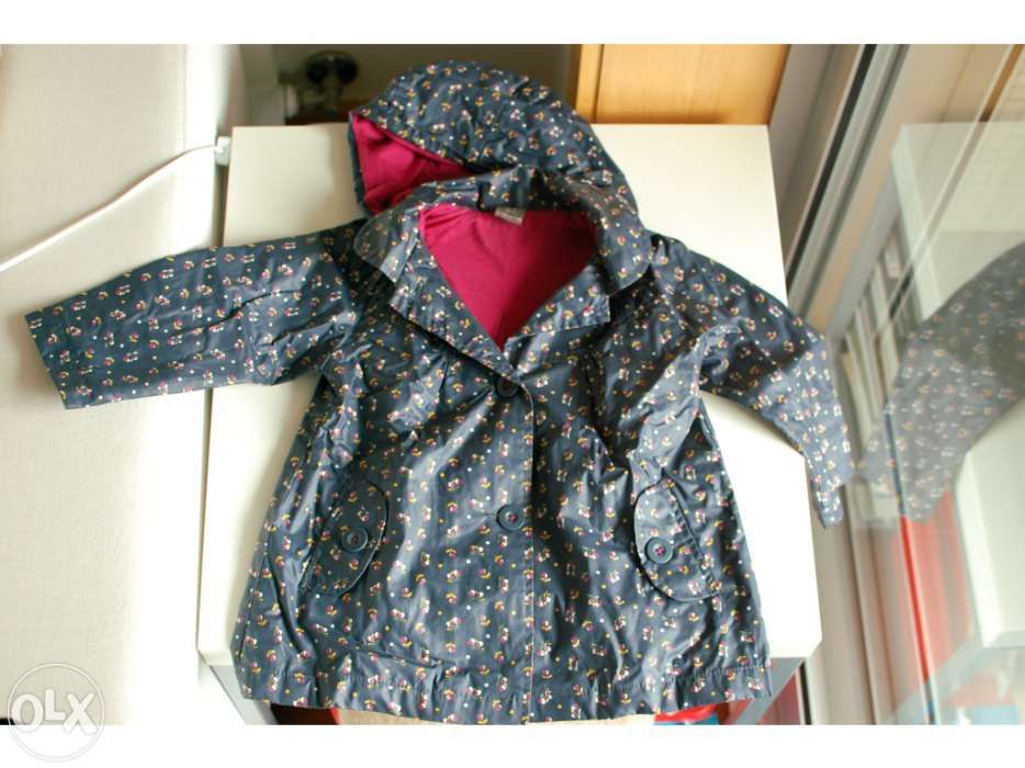Gabardine para menina azul marinho com flores