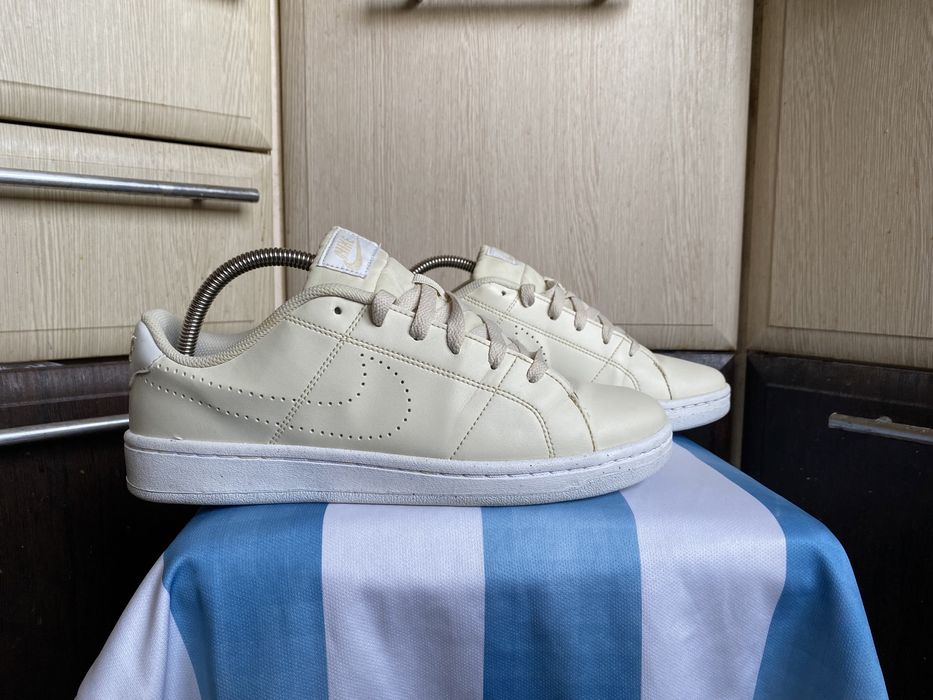 Женские КОЖАНЫЕ кроссовки Nike Court Royale 2 Original