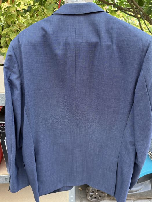 Чоловічий вовняний костюм Corneliani