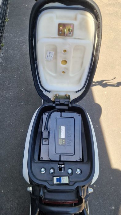 Scooter Elétrica Megabike "Nice" — Semi-Nova | 185 km | Bateria Lítio 24Ah