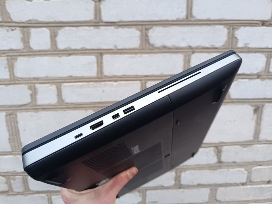 16гб відеокарта ігровий ноутбук DELL (i7 7820HQ/32/512/P5000 16GB)