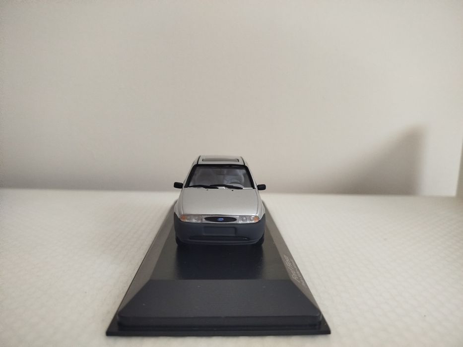Miniatura Ford Fiesta 1/43 Nova