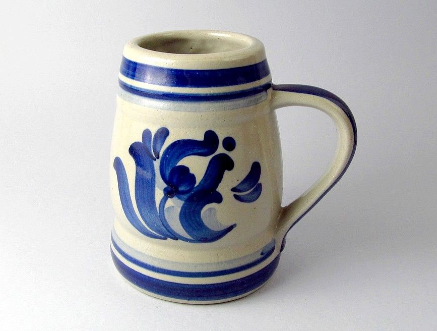 piękny stary ceramiczny kufel