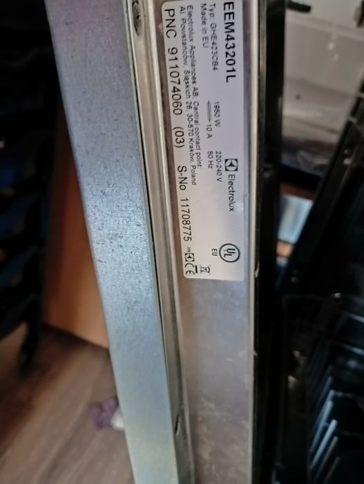 Sprzedam na części zmywarkę Electrolux do zabudowy EEM43201L

Typ: GHE423CB4