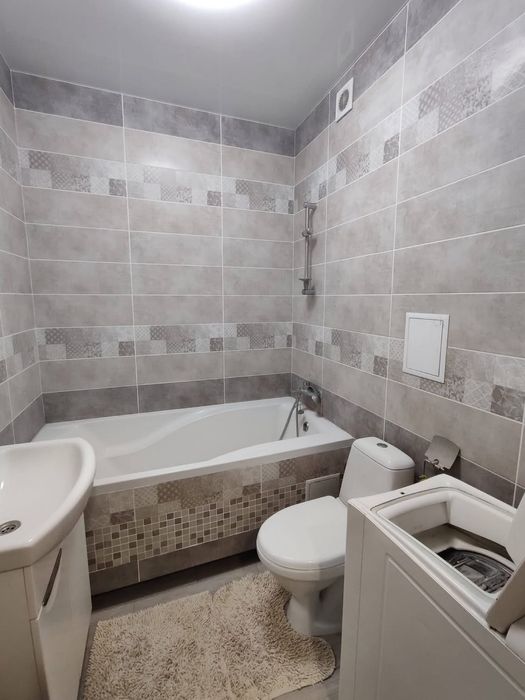 Квартира з меблями і технікою |