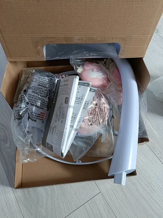 INFANTINO Projektor - Muzyczna Karuzela 3w1 Pudrowy róż