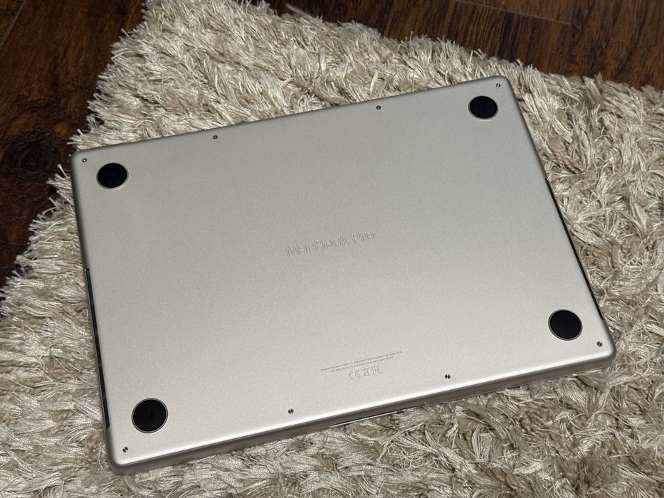 Ноутбук Apple MacBook pro 14” M2pro 16GB / 512GB Silver