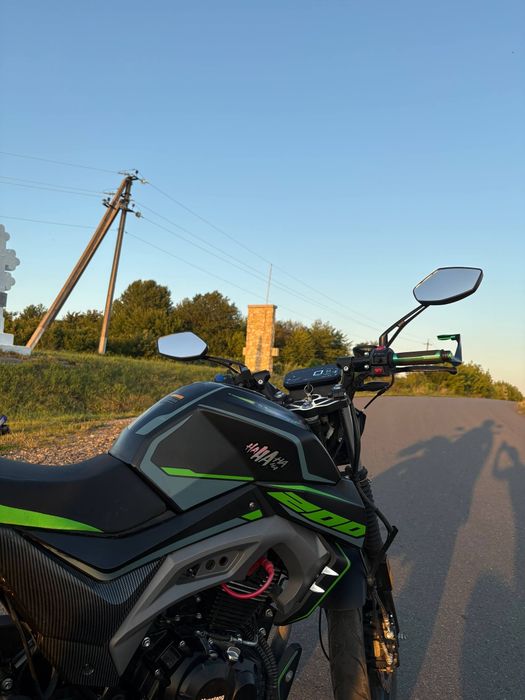 Продам Mustang st 200