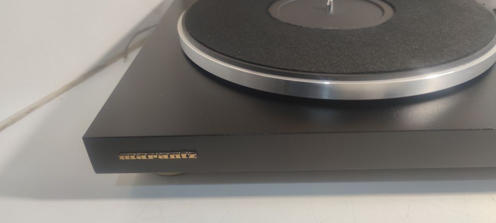 Gira disco Marantz TT-52 com cabeça Ortofon