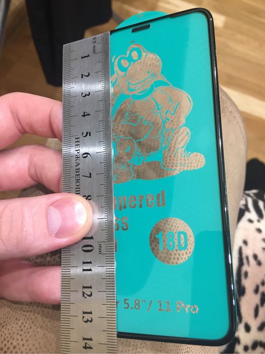 Стекло iPhone 11 pro с сеткой