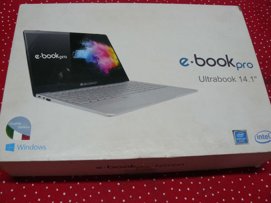 Laptop w pudełku oryginalnym jak nowy kompletny ultracieńki