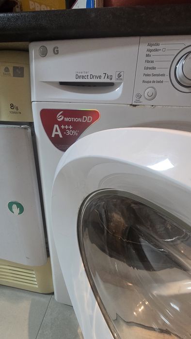 Máquina de lavar roupa LG de 7kg