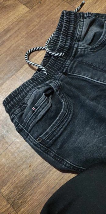 Теплі джинси для хлопчика 11-13 років.