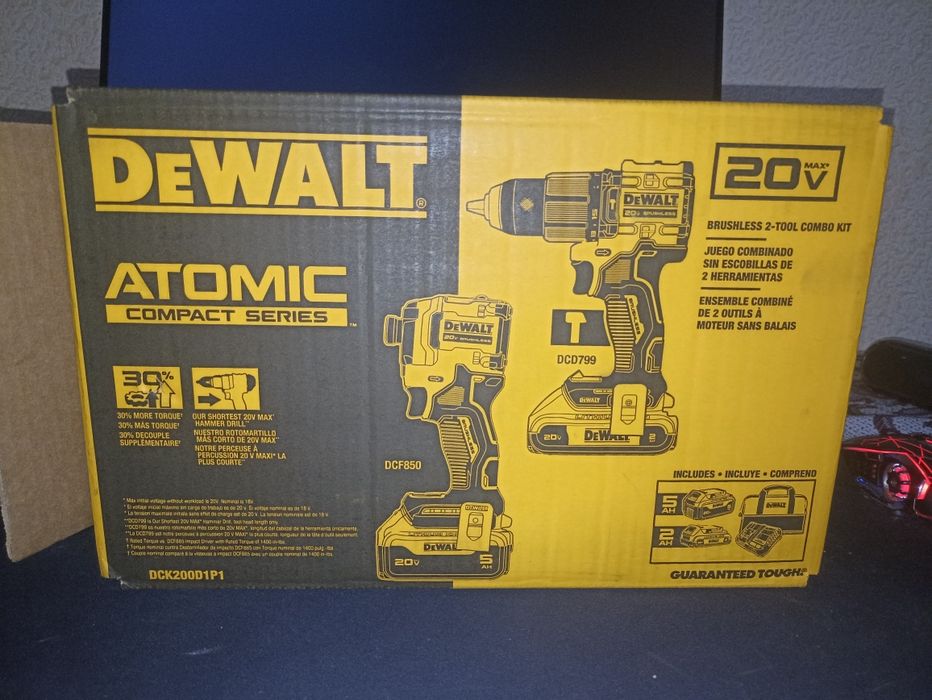 Набір інструментів DeWalt DCK200D1P1 (шуруповерт + імпакт)