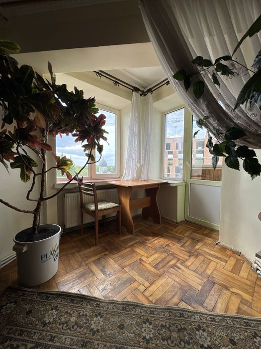 3 кімнатна квартира на Дружбі продаж