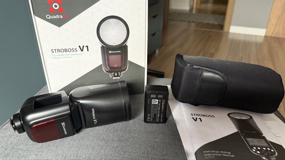 Lampa Quadralite Stroboss V1 mocowanie Nikon