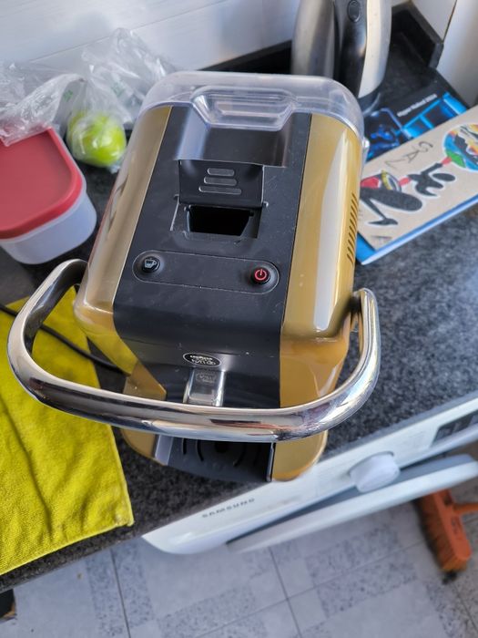 Máquina de Café Lavazza A Modo Mio Simpla