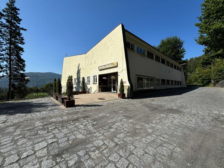Nieruchomość gruntowa zabudowana budynkiem (ośrodek wczasowy)
