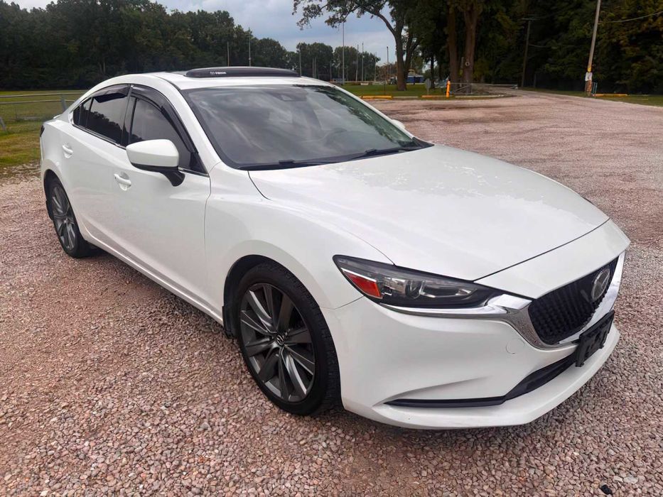 Mazda 6 Signature      2018