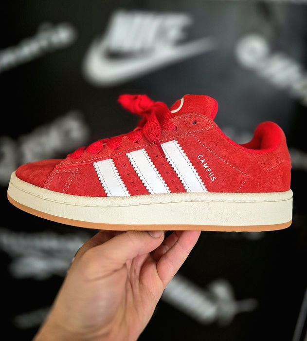 Жіночі червоні кросівки Аdidas Campus 00(Оригінал)38,5-24,5см