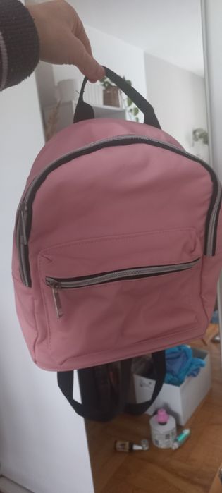 Plecak podrozny rozowy