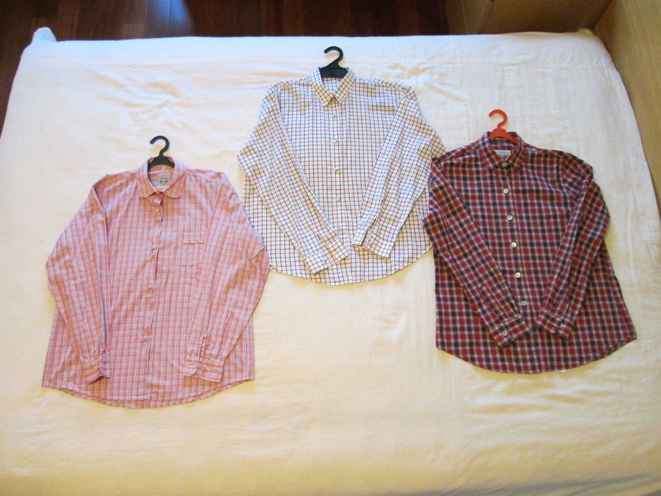 Roupa de Mulher - 15 Camisas / Blusas