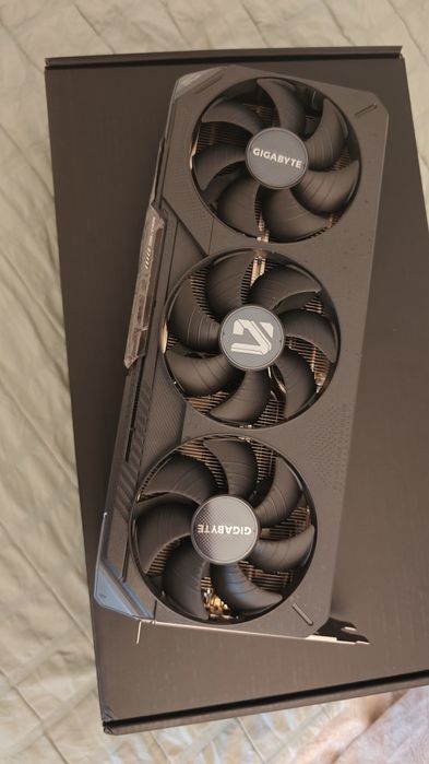 Gigabyte AMD Radeon RX 9070 XT