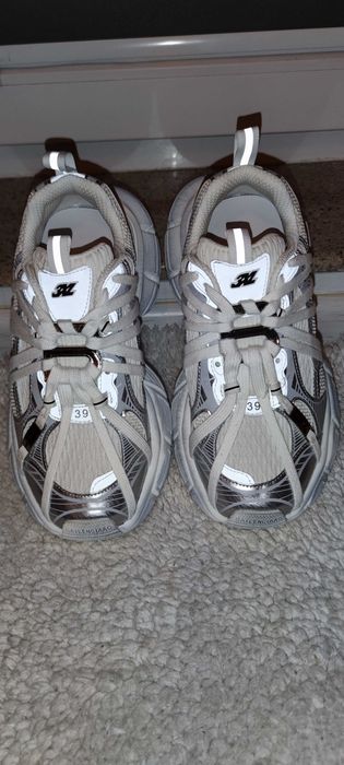 Damski nowe buty Balenciaga 38