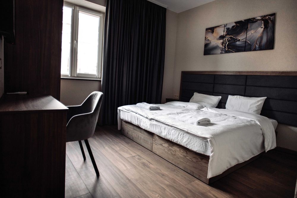 Готель в Києві. Хороший готель! Житомирська Шулявська! подобово