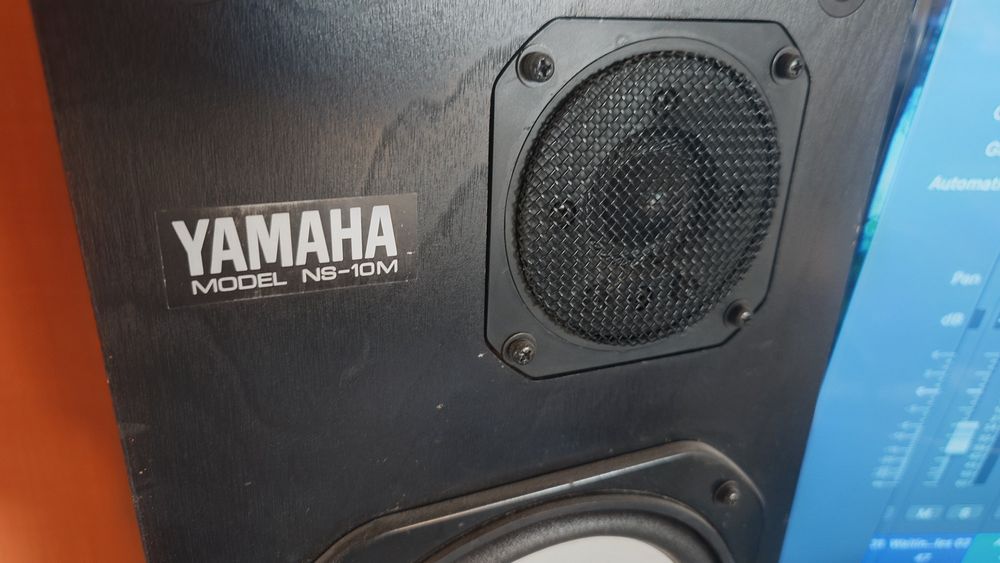 Yamaha NS-10M  głośnik monitory studyjne   statywy wzmacniacz Taurus A2100