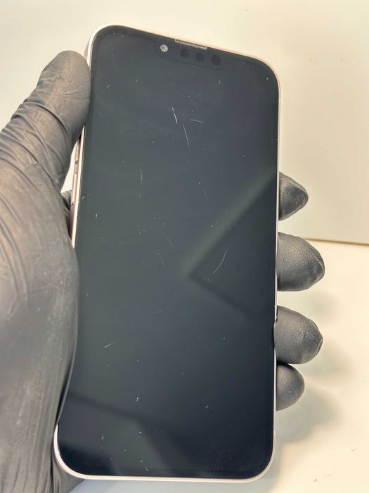 Apple iPhone 13 - 128GB