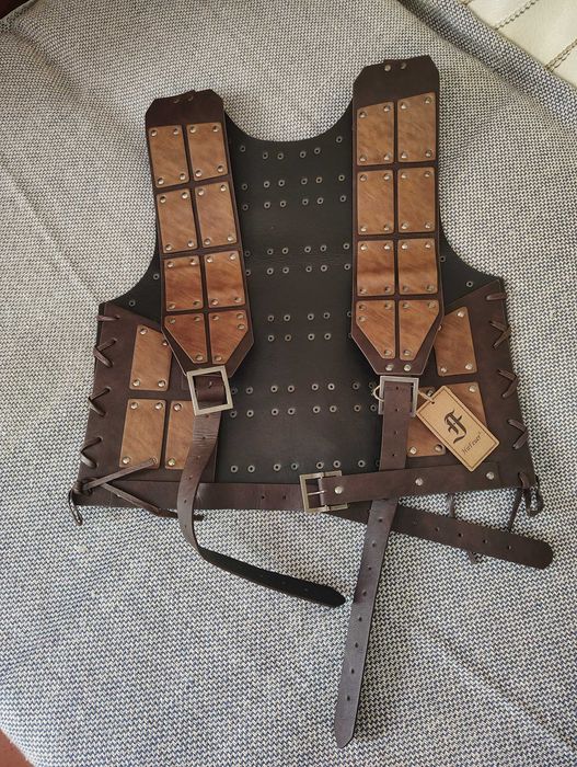 Новий середньовічний шкіряний жилет-обладунок hiifeuer (косплей, larp, вікінг)