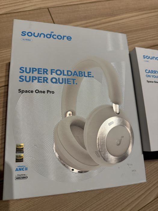Nowe sluchawki Soundcore space one pro + etui podróżne