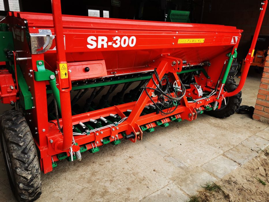 Siewnik talerzowy Agromasz/Agro Masz 3.0m