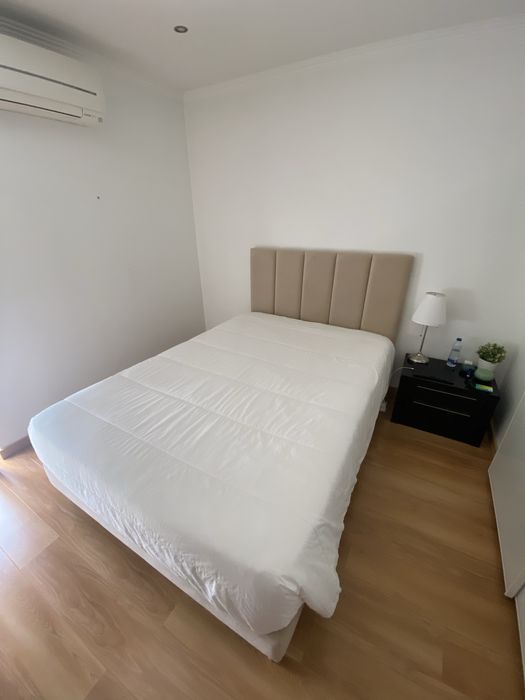 cama de casal com cabeceira