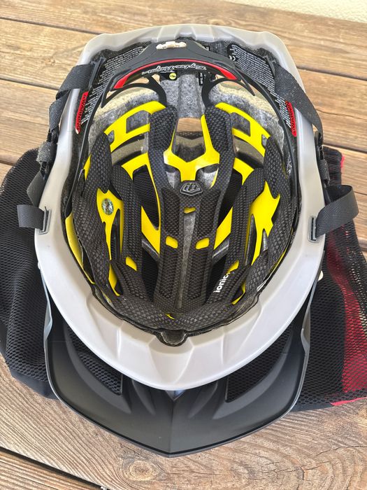 Capacete BTT MIPS