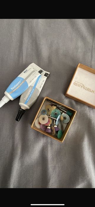 Malote de medicina dentária com tudo incluído