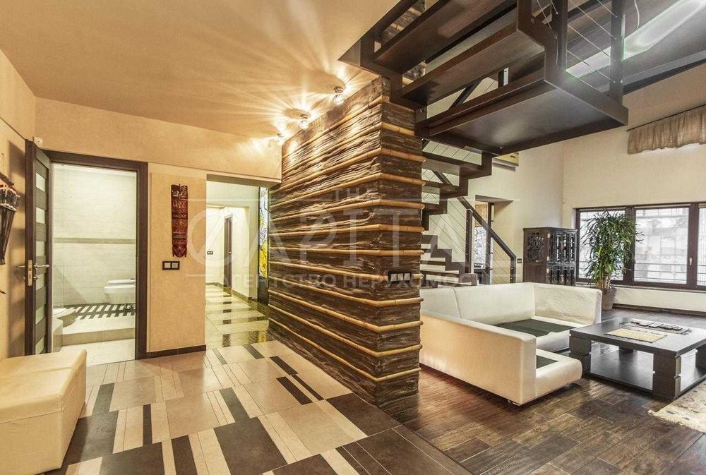 Аренда 4х комн пентхауса на Подоле, ул.Введенская.