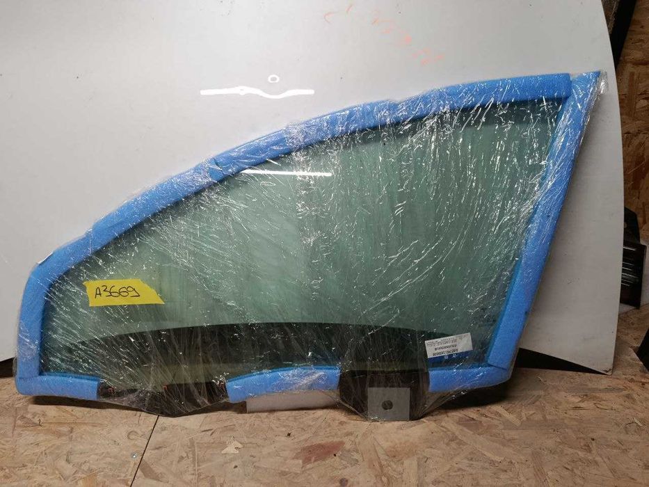 скло передніх дверей tesla model Y \ Model 3