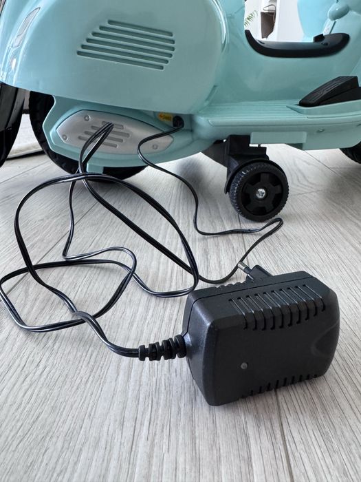 Mota electrica Vespa criança