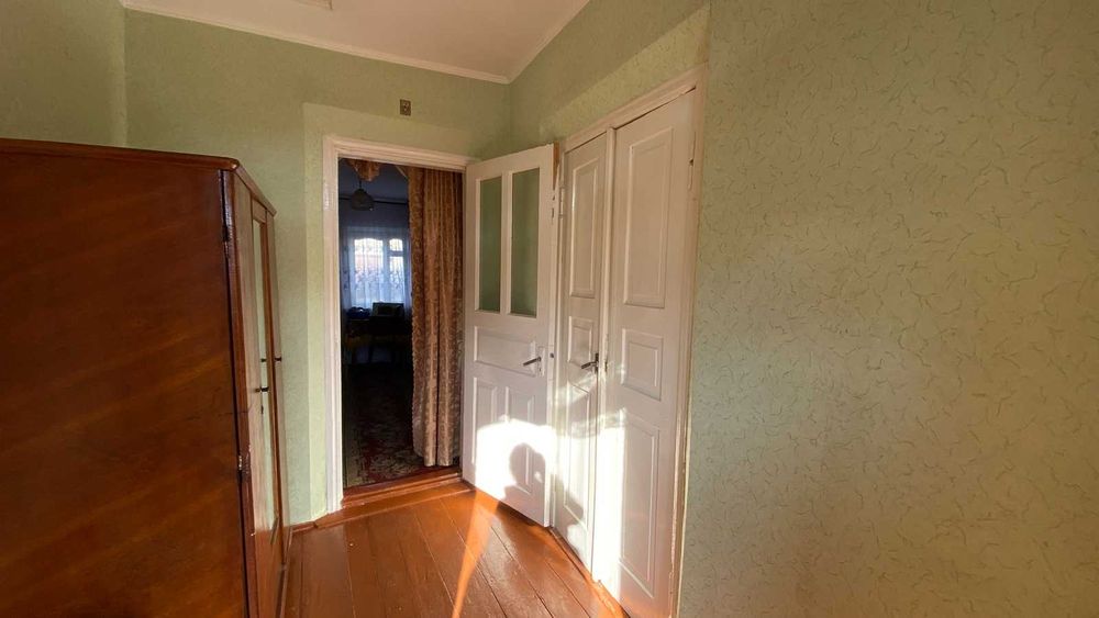 Продається будинок у центрі села Приборівка