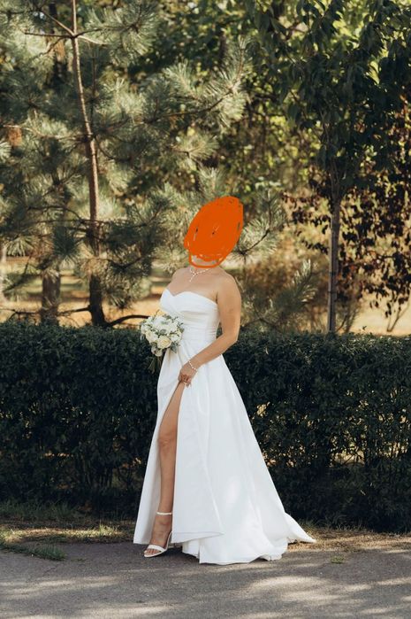 Продам розкішну весільну сукню, колекція  2024-2025